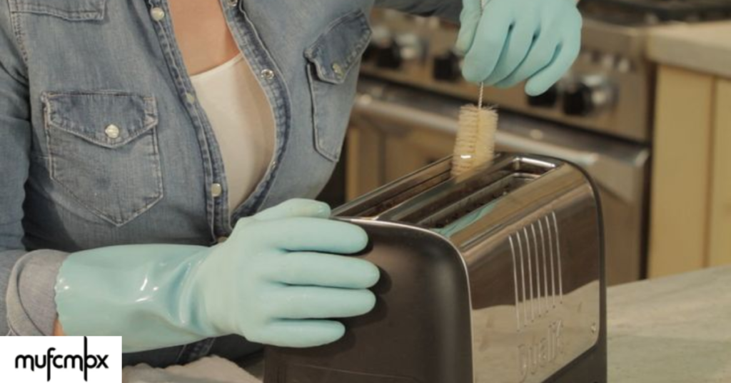 how to clean a toaster
